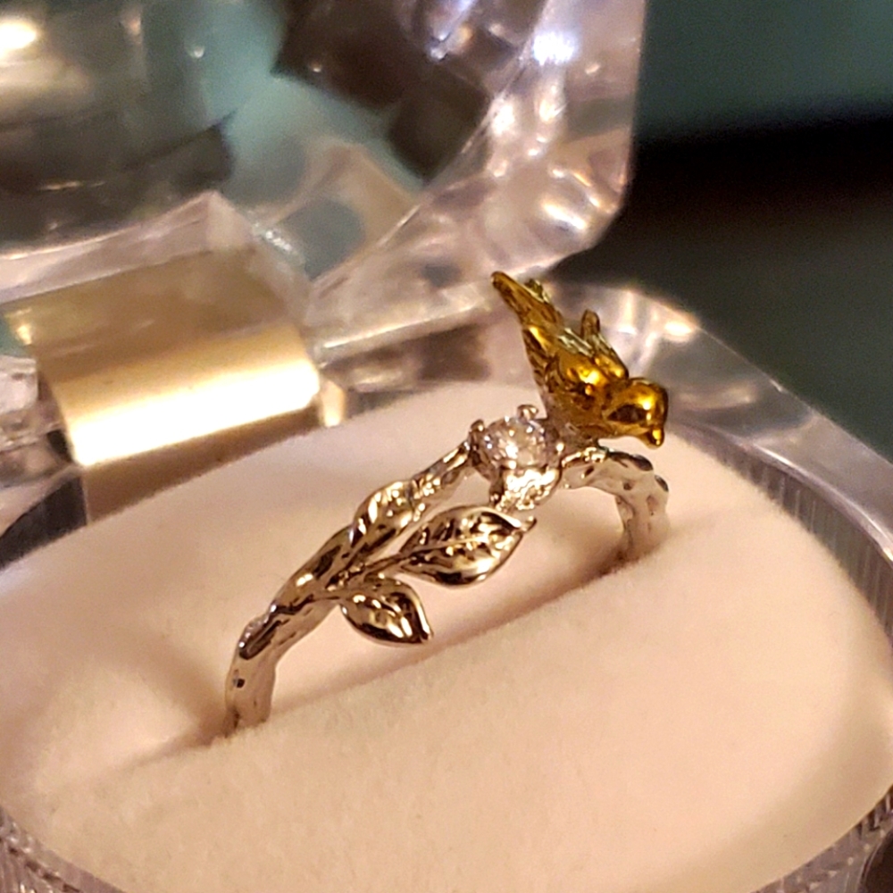 Adjustable Bird Ring
